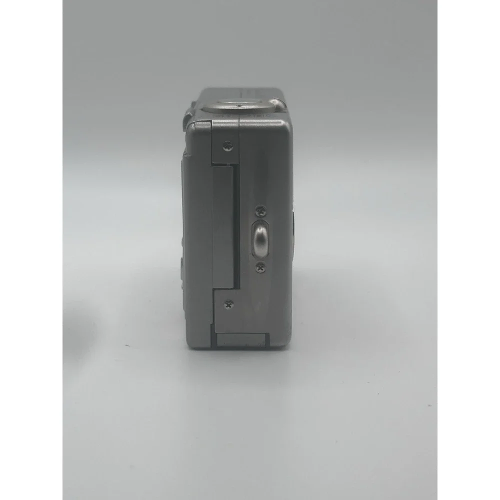 Canon PowerShot S230 Digital ELPH 3.2MP Silver Camera Untested
